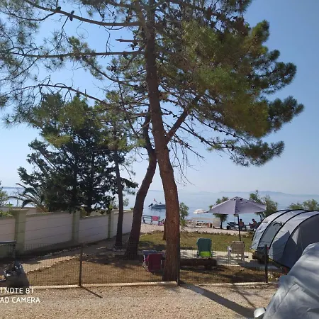 Apartmani Ana Vir Exterior photo